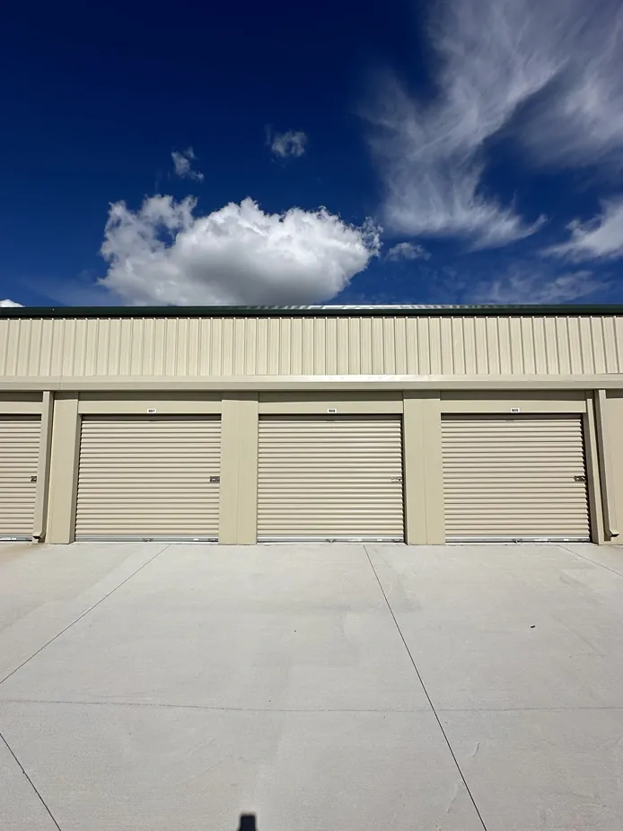 Medium to large storage unit options. Riverview.